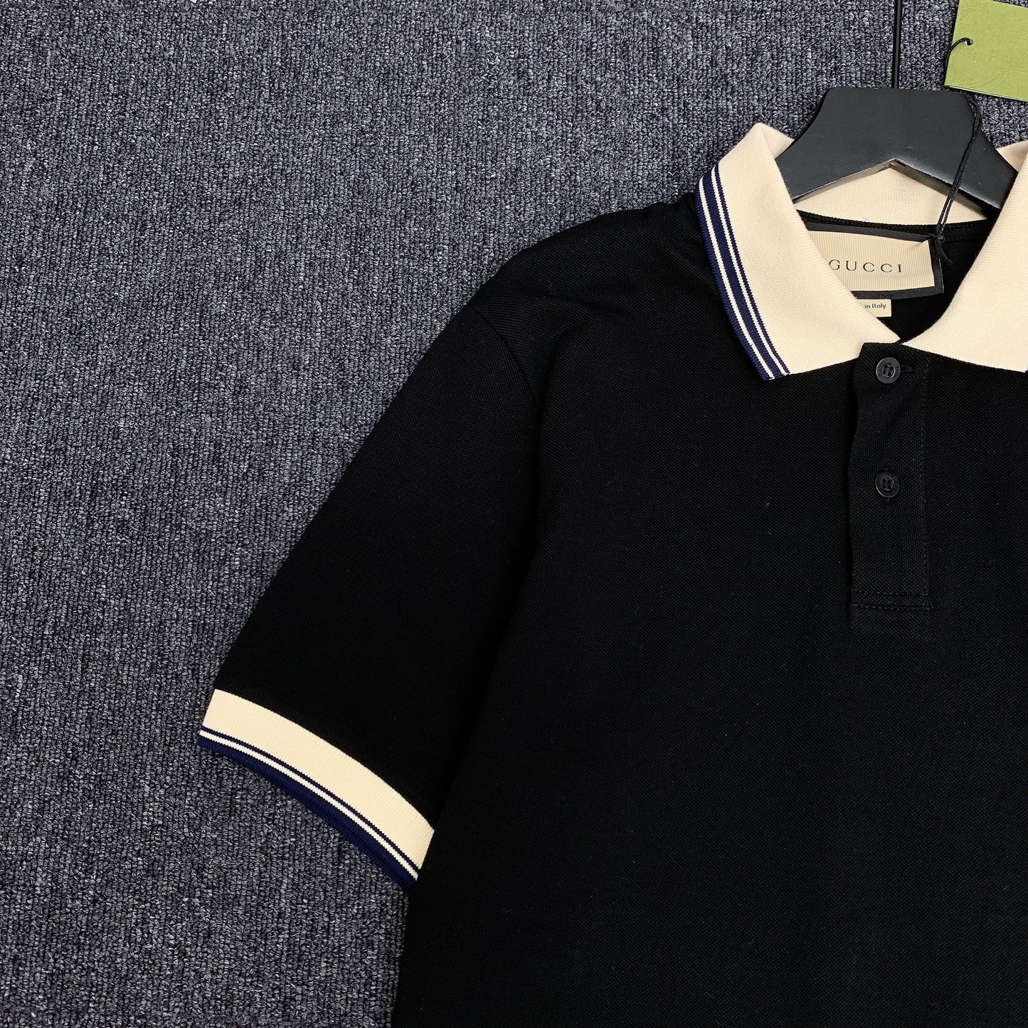 "COTTON POLO SHIRT WITH INTERLOCKING G "