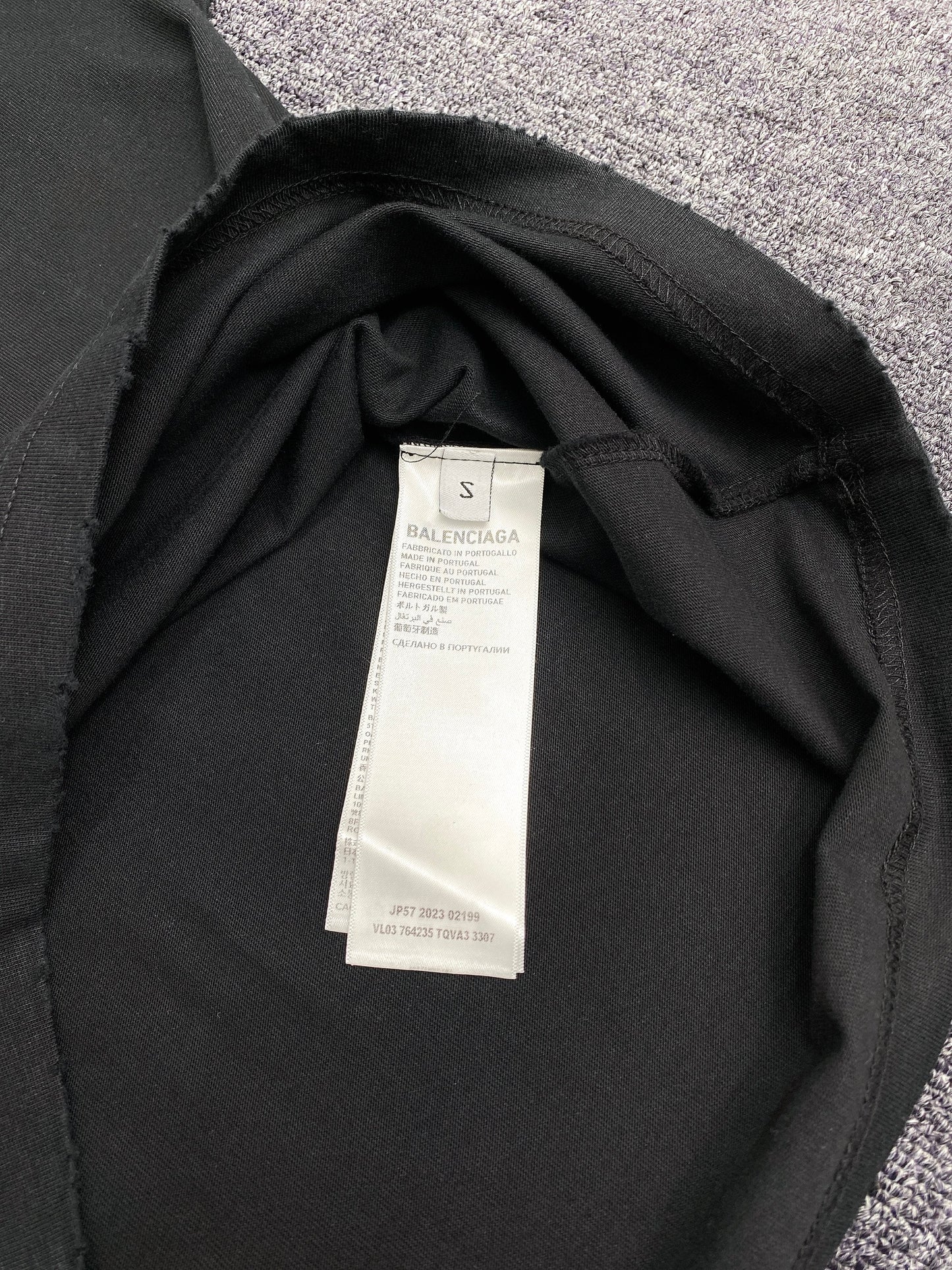 Stencil Type T-shirt Medium Fit