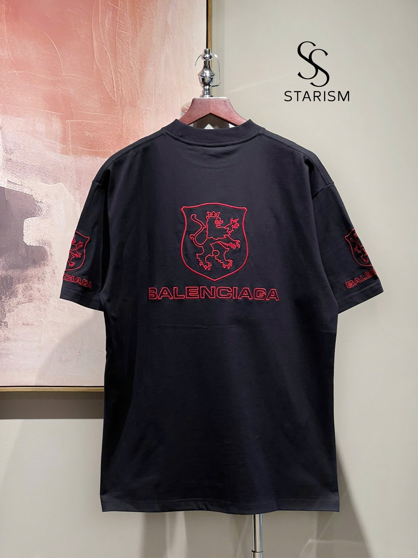 Men's Lion Club T-shirt Oversized in Black/red