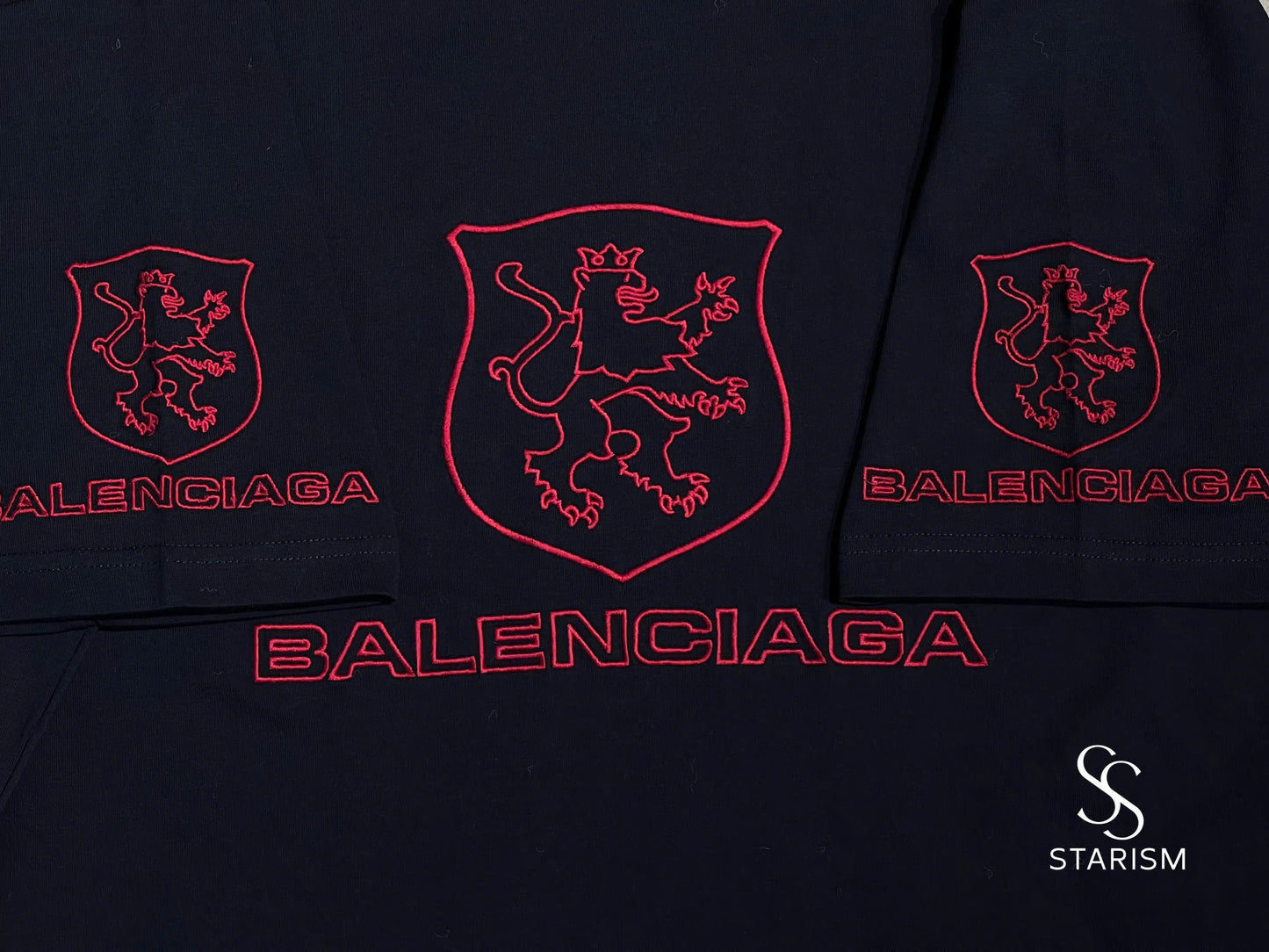 Men's Lion Club T-shirt Oversized in Black/red